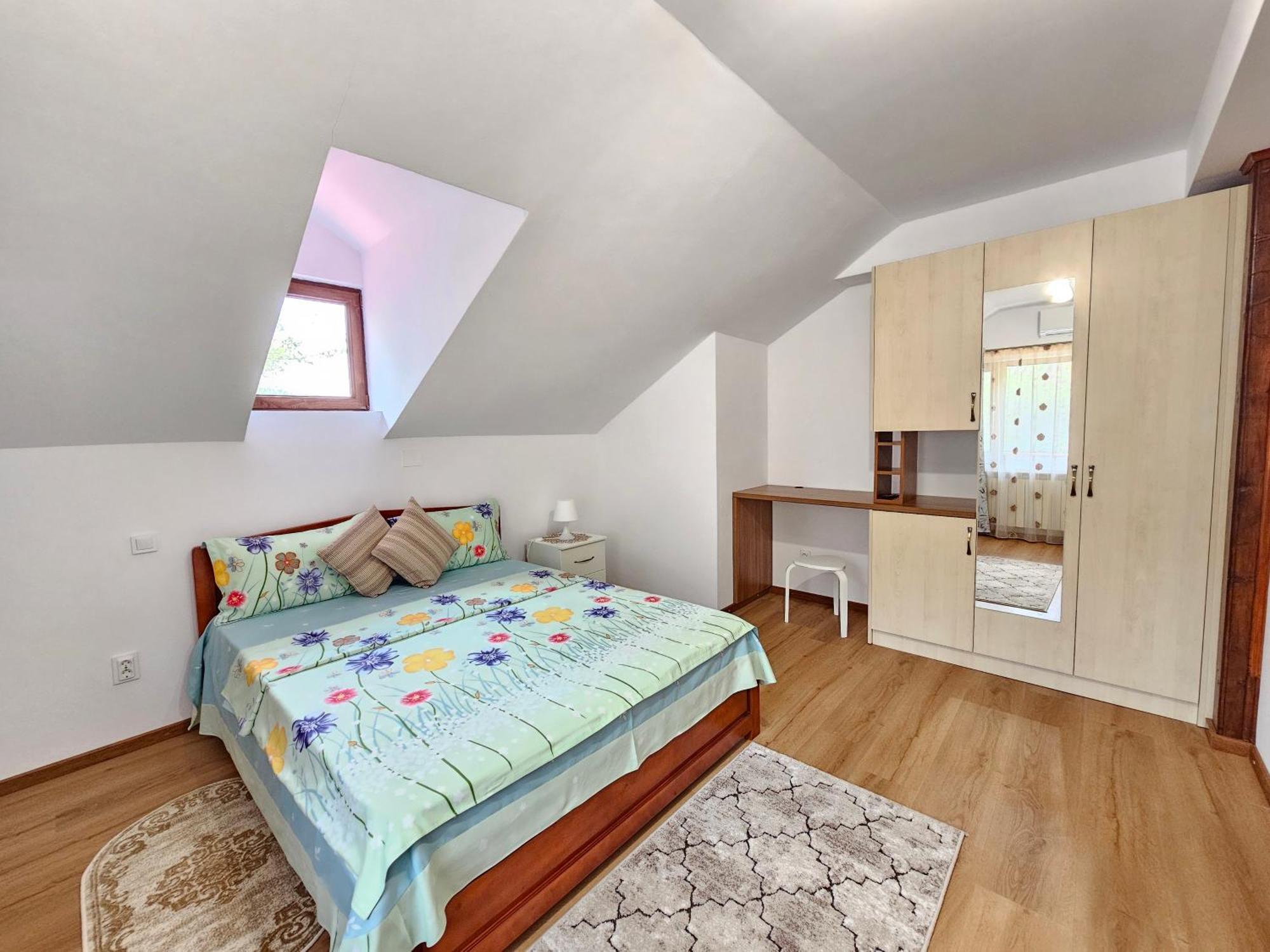 Casa Hera Călimăneşti 외부 사진